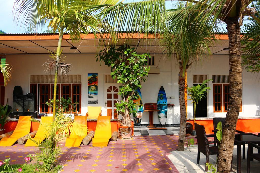 Natural Surf House Hostel Himmafushi Buitenkant foto