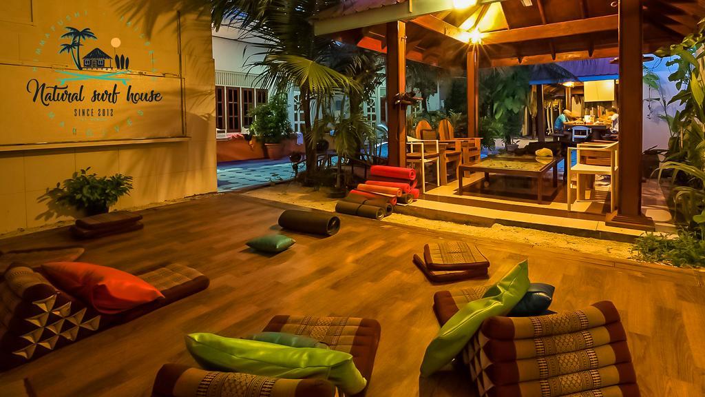 Natural Surf House Hostel Himmafushi Buitenkant foto